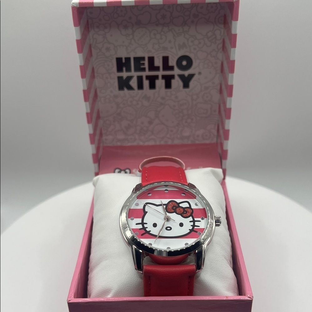 606. Hello Kitty Watch